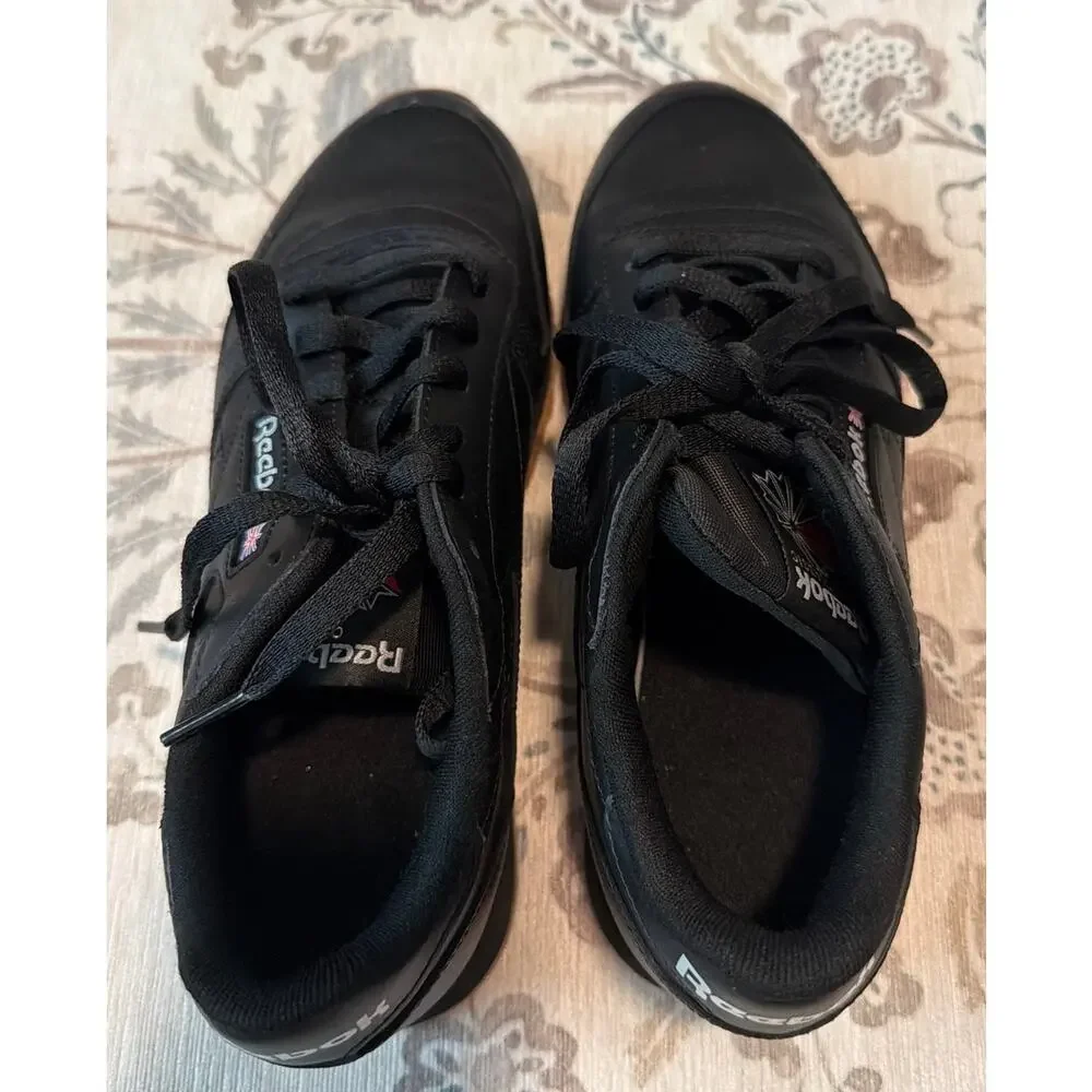 Reebok Classic Leather Sneakers Black Gum Bottoms Women's Size 9 GY0961